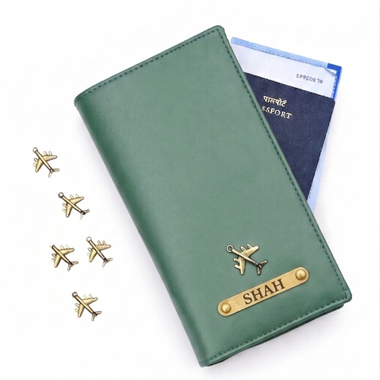 Family Travel Organizer- for 4 passports -  Green